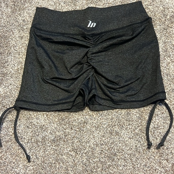 Muscle Nation Scrunch Shorts - Picture 2 of 7